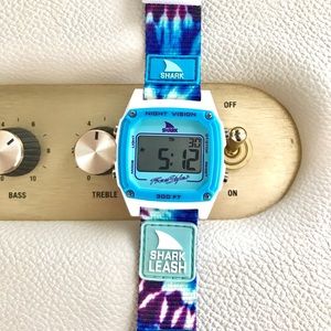 SHARK CLASSIC LEASH TIE-DYE BLUE DAZE